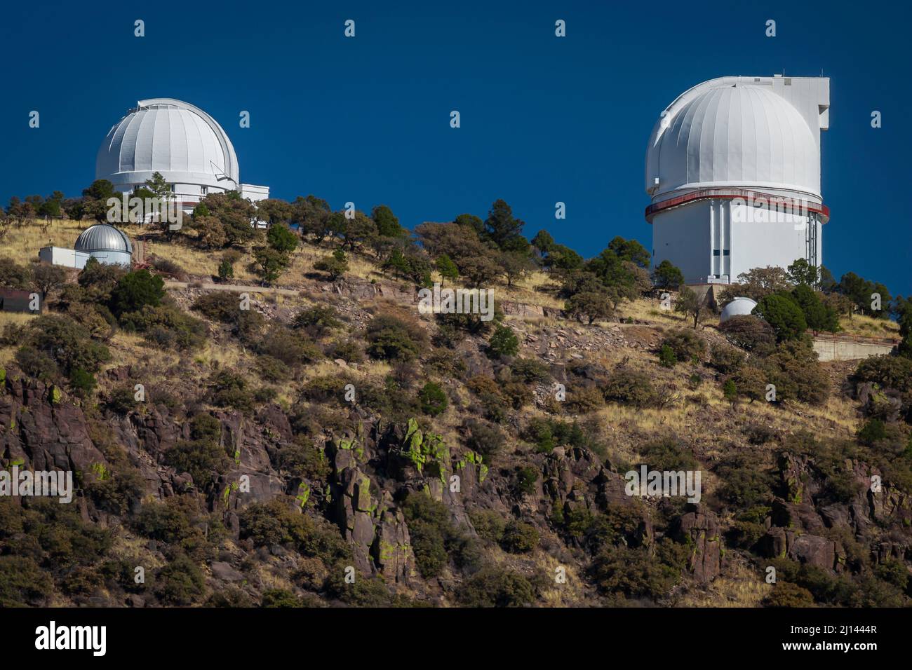 L'observatoire McDonald se prépare à regarder le ciel nocturne - image rognée Banque D'Images