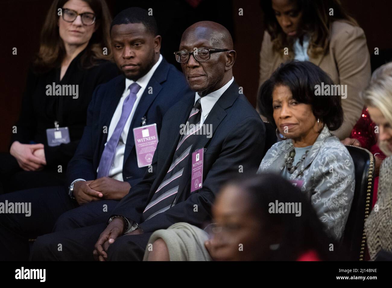 La Famille Brown La Mère La famille de Kentanji Brown Jackson, de gauche à droite, Ketajh Brown,  frère, Johnny Brown, Père, et Ellert Brown, mère, écoutent les témoignages  lors des audiences de confirmation de la Commission judiciaire