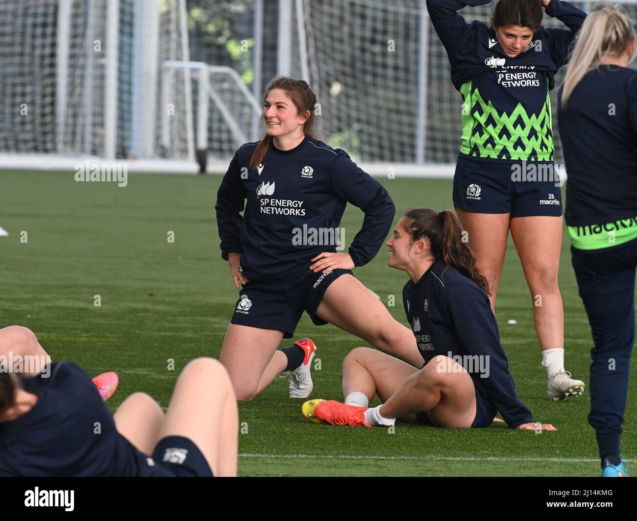 Oriam Sports Center Edinburgh.Scotland.UK. 22nd mars 22 .session d'entraînement de l'Écosse pour le match de rugby des six Nations de TikTok contre l'Angleterre . Scotland Vice Captain Helen Nelson(C) Credit: eric mccowat/Alay Live News Banque D'Images