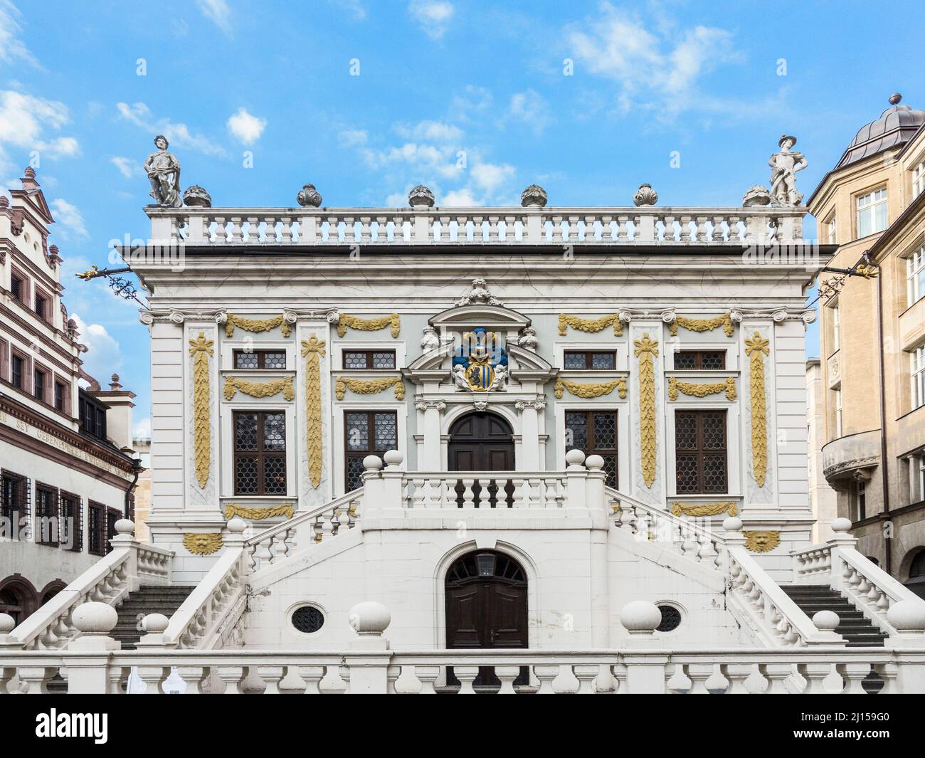 Ancien bâtiment de la Bourse de Leipzig sous ciel bleu Banque D'Images
