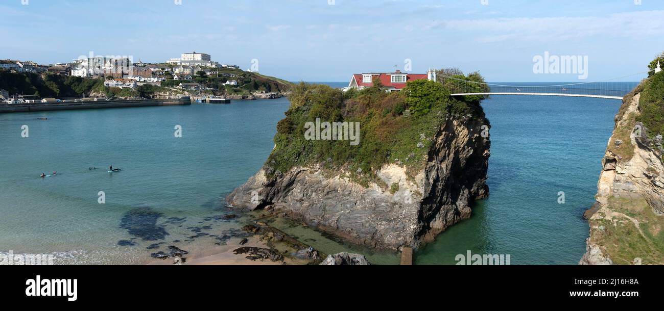 Newquay beach suspension bridge house Banque de photographies et d