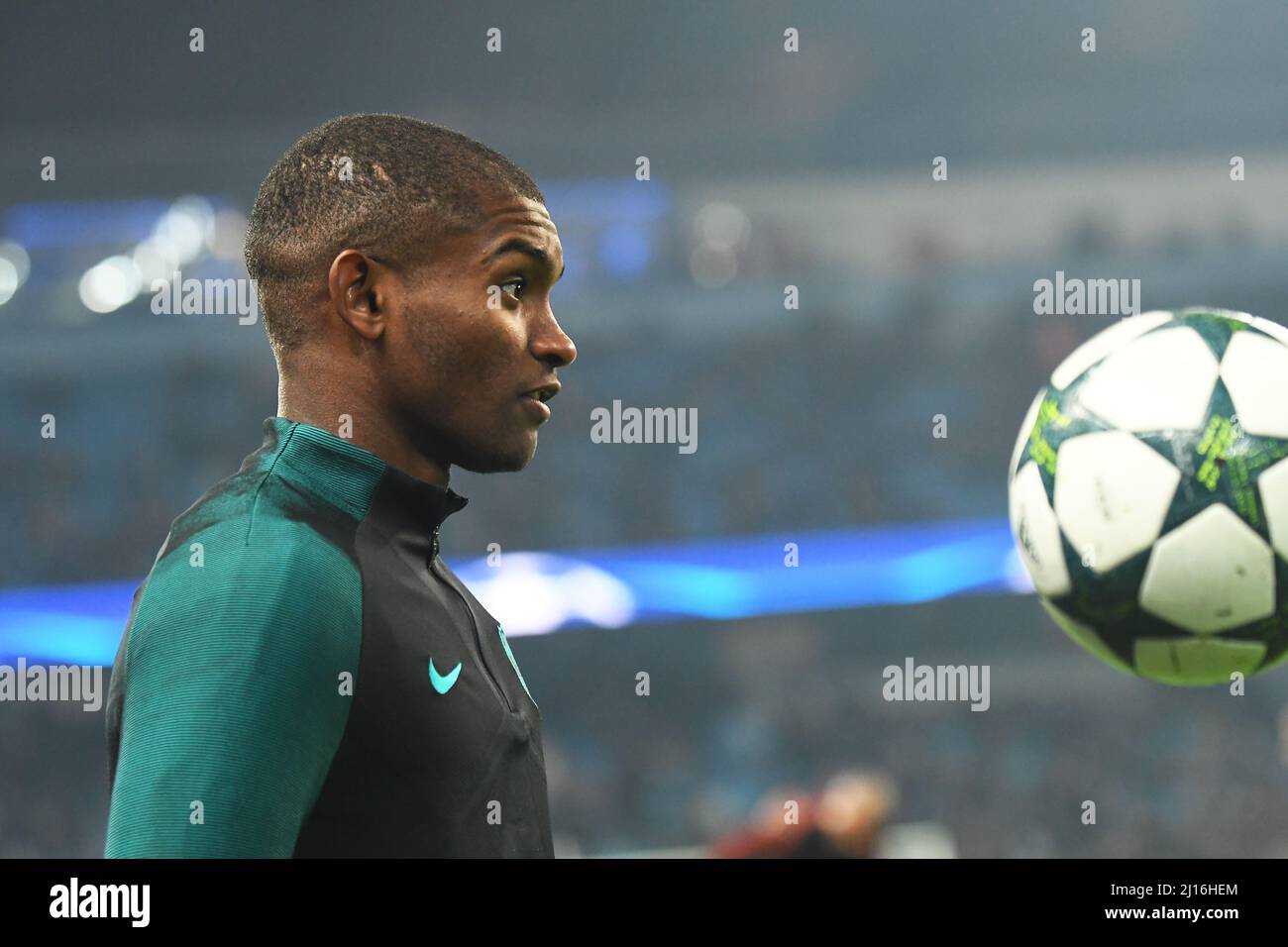 MANCHESTER, ANGLETERRE - 1 NOVEMBRE 2016 : Marlon de Barcelone photographié avant le match du groupe C de la Ligue des champions de l'UEFA entre Manchester City et le FC Barcelone au stade de la ville de Manchester. Copyright: Cosmin Iftode/Picstaff Banque D'Images