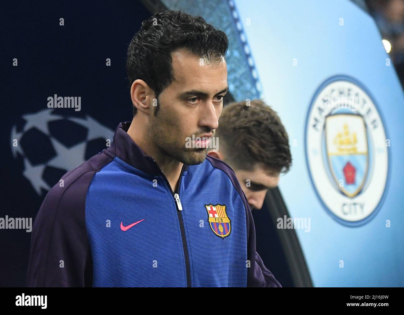 MANCHESTER, ANGLETERRE - 1 NOVEMBRE 2016 : Sergio Busquets de Barcelone photographiés avant le match du groupe C de la Ligue des champions de l'UEFA entre Manchester City et le FC Barcelone au stade de la ville de Manchester. Copyright: Cosmin Iftode/Picstaff Banque D'Images