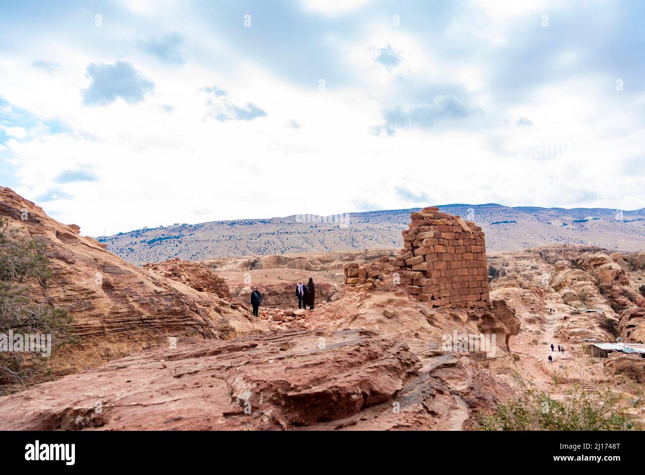 jordania petra 23-03-2022 visitando petra, la otra cara de petra, detrás de la puerta del tesoro, hay un mundo desconocido de petr Banque D'Images