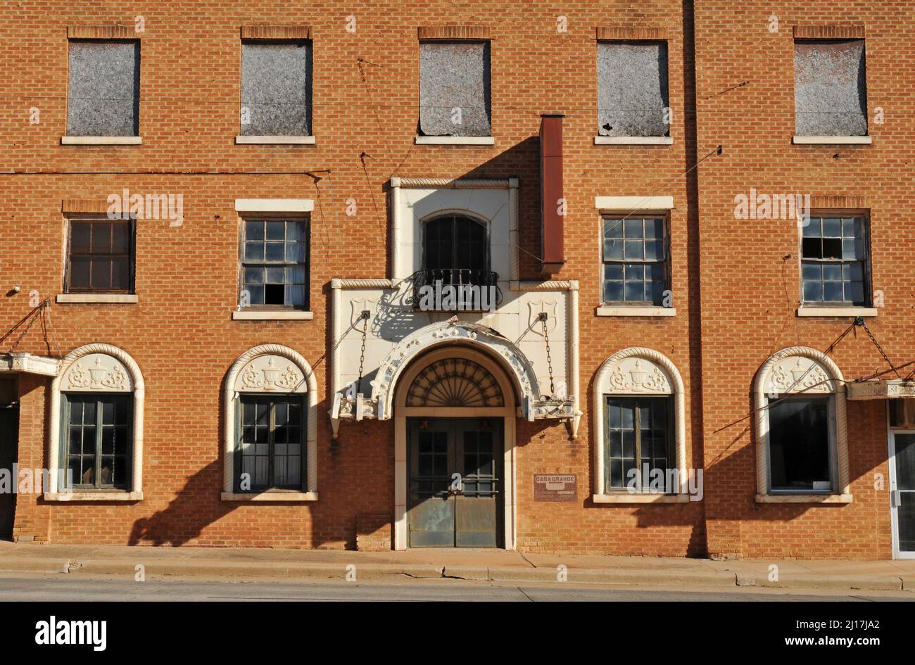 L'hôtel Casa Grande, longtemps fermé, sur la route 66 à Elk City, Oklahoma, a ouvert ses portes en 1928 en tant qu'hôtel de luxe pour les voyageurs. Banque D'Images