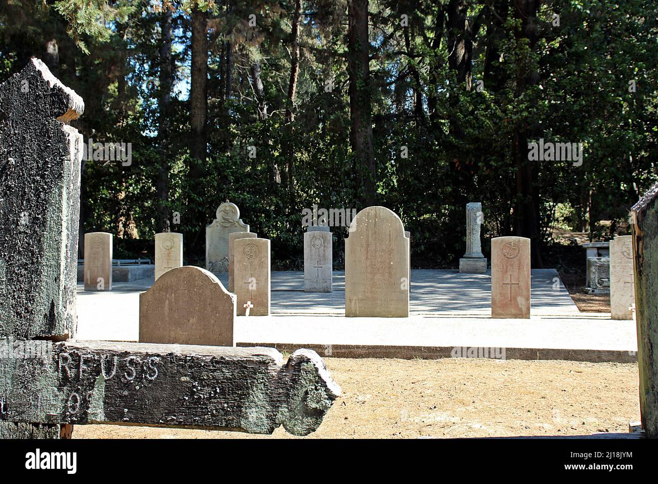 CORFOU, GRÈCE - 14 SEPTEMBRE 2017 tombes militaires britanniques dans le cimetière britannique de la ville de Corfou Banque D'Images