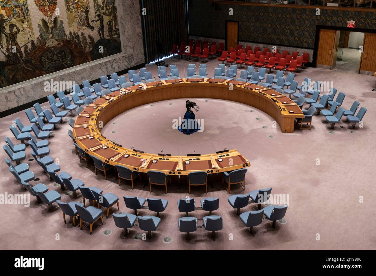 New York, New York, États-Unis. 23rd mars 2022. Vue de la salle vide du Conseil de sécurité avant la réunion sur la coopération entre l'ONU et la Ligue des États arabes au siège de l'ONU (image de crédit : © Lev Radin/Pacific Press via ZUMA Press Wire) Banque D'Images
