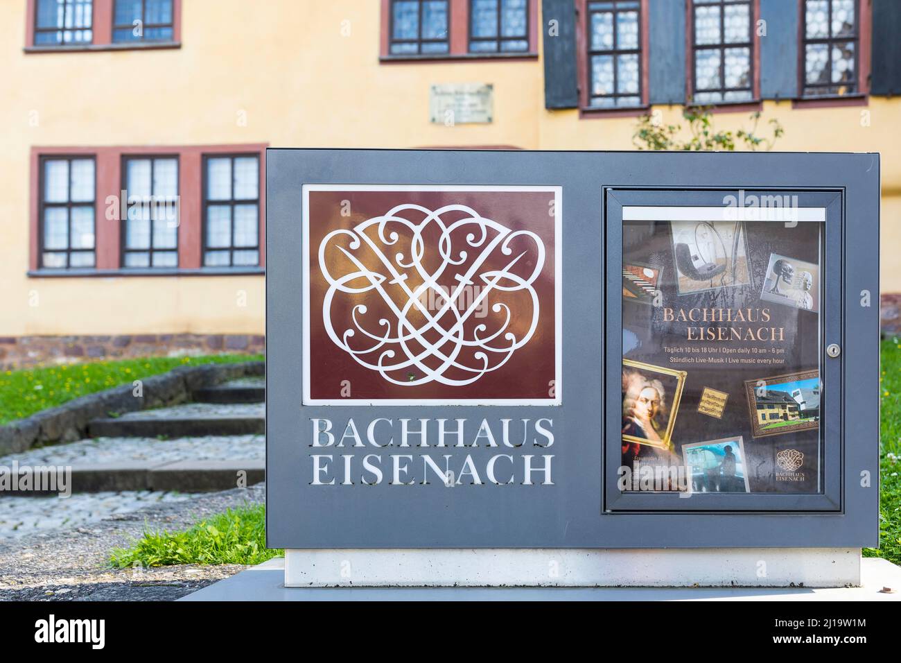 Signez sur la maison Bach avec son sceau et des informations sur le musée, Eisenach, Thuringe, Allemagne Banque D'Images