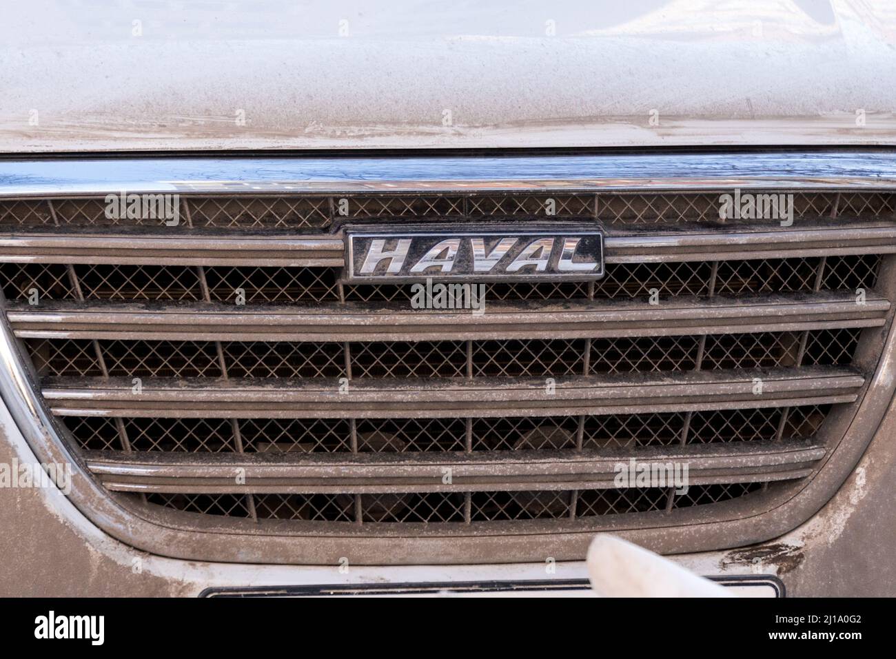 Tyumen, Russie-22 février 2022 : logo Halal. Marque automobile chinoise, fondée en 2013, une division de Great Wall Motors Banque D'Images