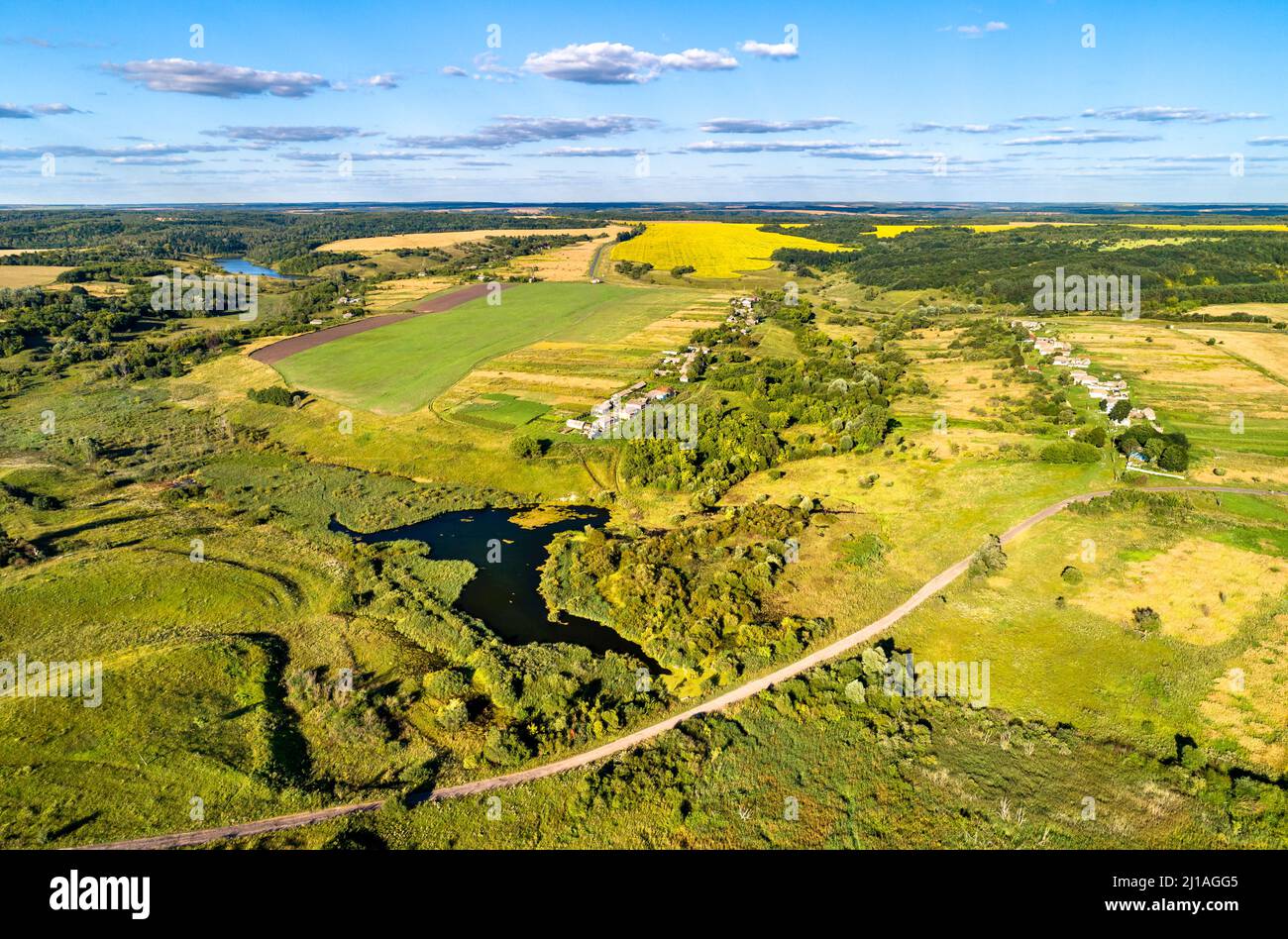Paysage russe Chernozemye d'antenne. Kotlevo village, Kursk region Banque D'Images