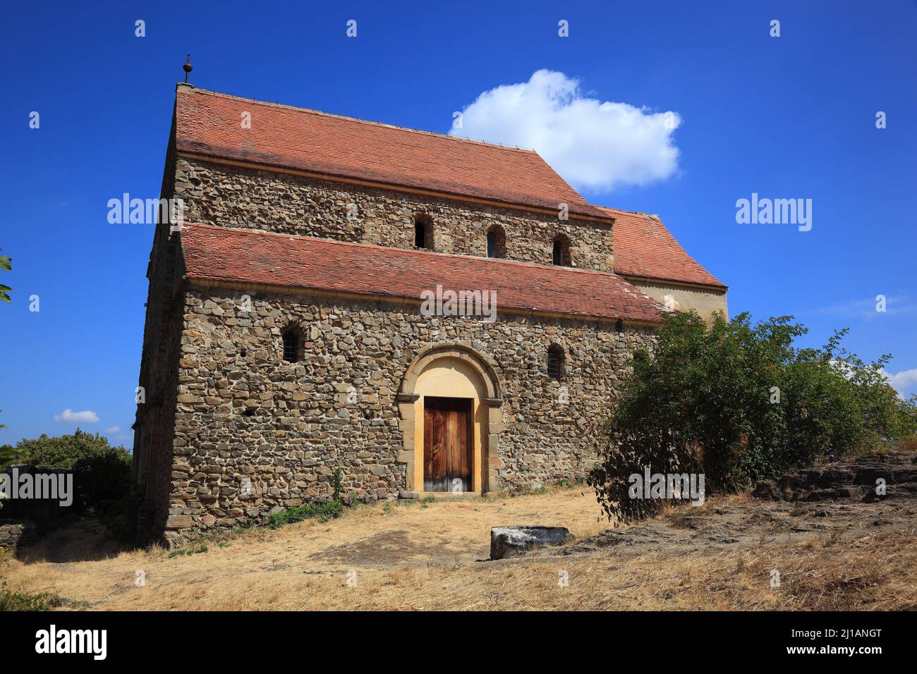 Die Kirche des heiligen Michael zu Michelsberg in Siebenbürgen, BEI Cisnadie, Rumänien / l'église Saint-Michel à Michelsberg en Transylvanie, n Banque D'Images