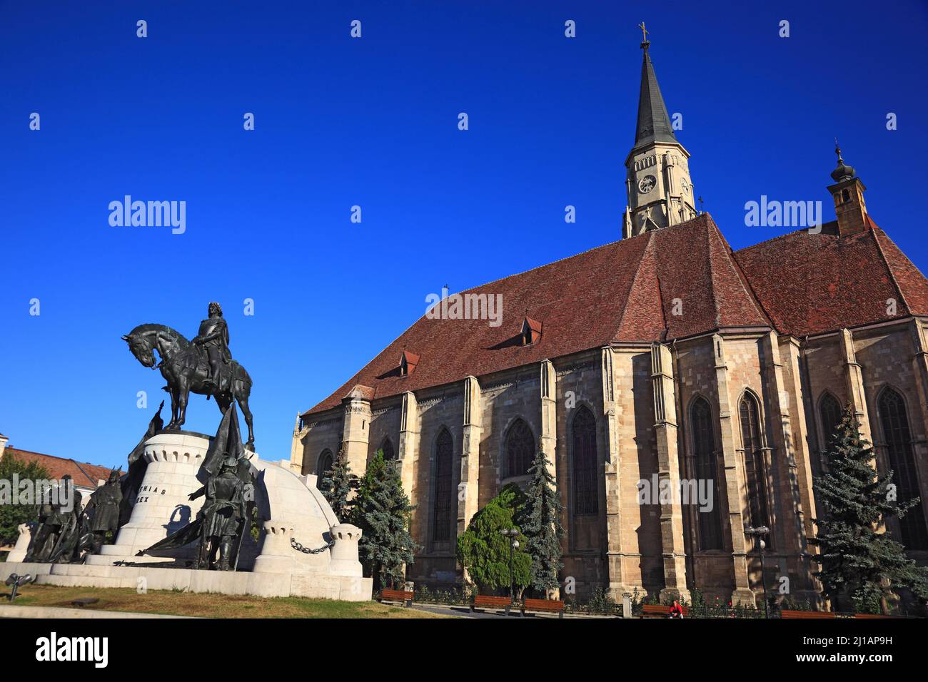 Reiterstandbild von Matthias Corvinus, Matthias Rex und Die Klausenburger Michaelskirche in Cluj-Napoca, deutsch Klausenburg, ist das bedeutendste BEI Banque D'Images