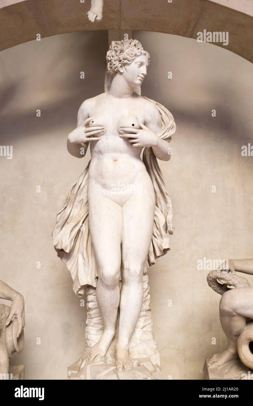 Sculpture sur cour au musée Bargello Florence Italie Banque D'Images