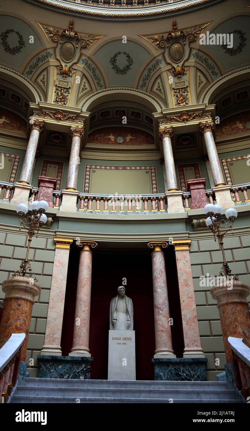 DAS Bukarester Athenäum, rhum. Ateneul Roman, steht in der rumänischen Hauptstadt Bucarest / The Romanian Athenaeum, Romanian: Ateneul Roman, is a co Banque D'Images