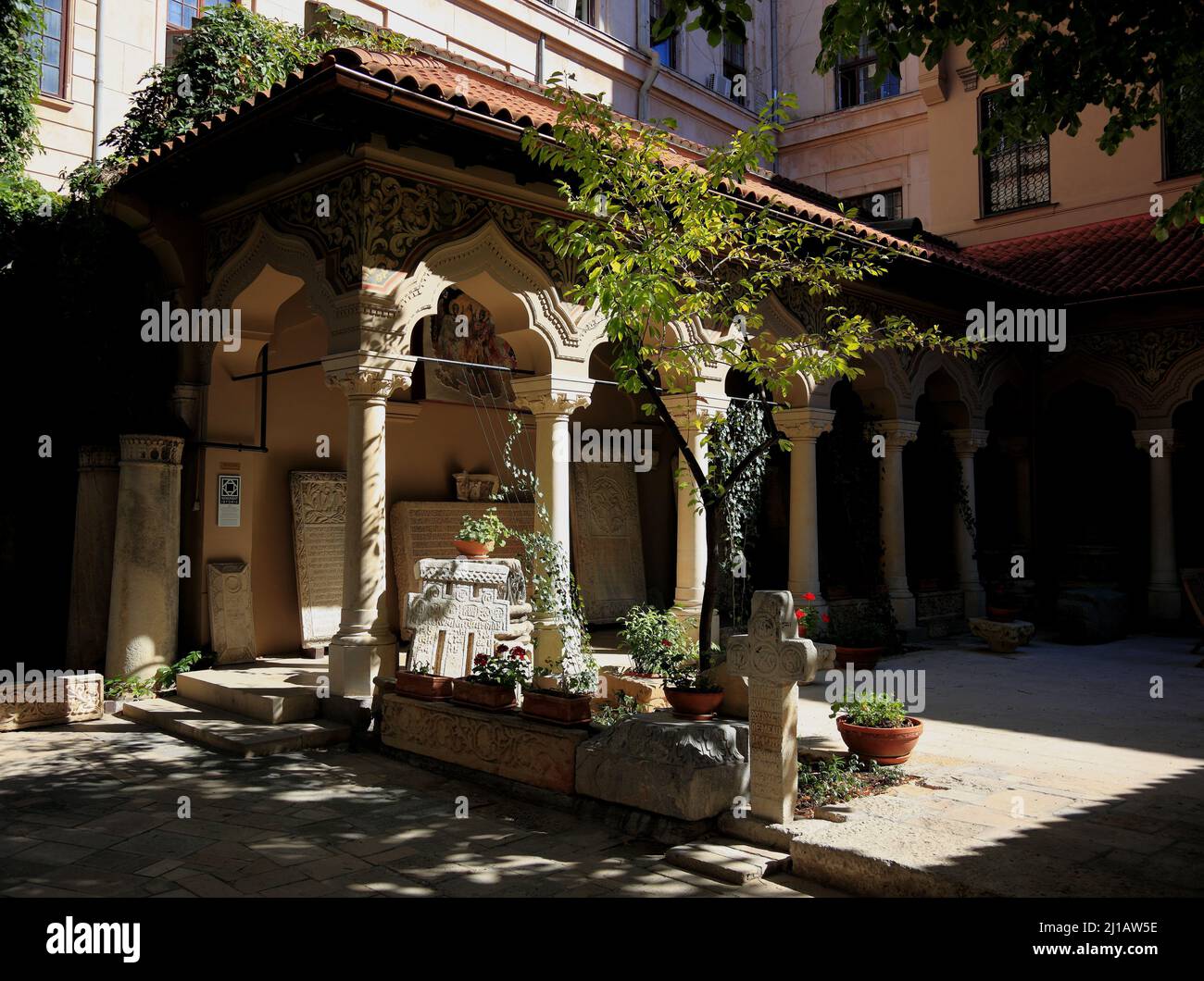 Stavropoleos-Kirche, einstiges Gotteshaus der griechischen Kaufleur, Bukarest, Rumänien / Église Stavropoleos, ancien lieu de culte du grec Banque D'Images