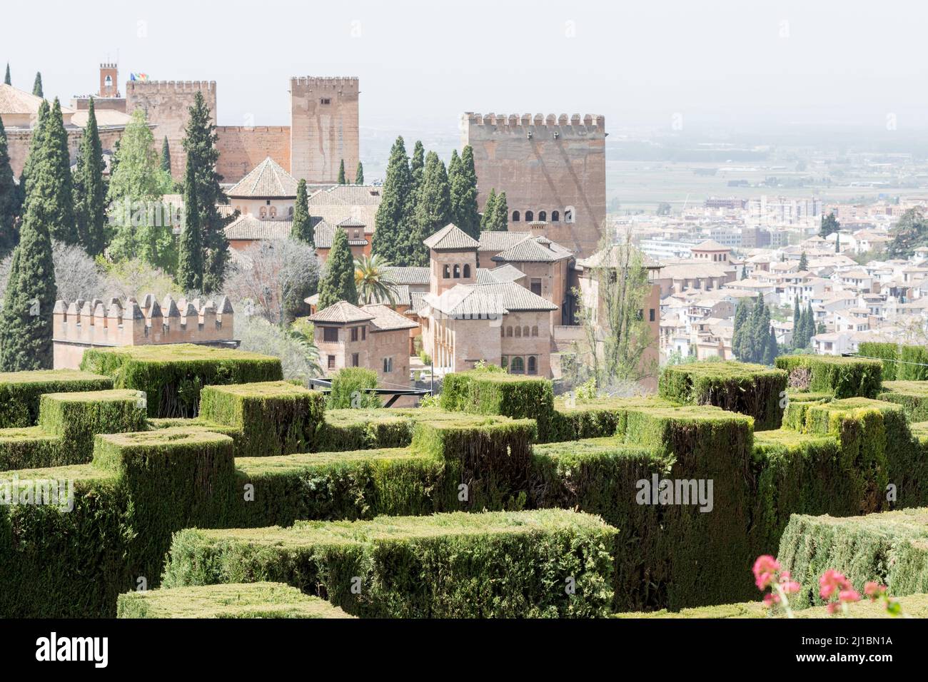 Grenade, Espagne - 10 mai 2018 : vue panoramique sur la ville de l'Alhambra Banque D'Images