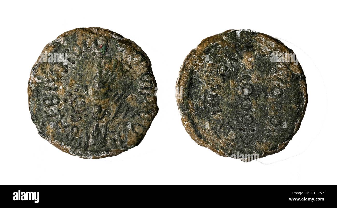 Ancienne pièce de bronze romain. Arrière-plan inversé et inversé - arrière-plan vide. Banque D'Images