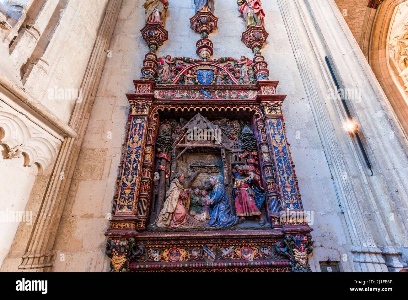 ABBEVILLE, SOMME, FRANCE, 03 MARS 2022 : intérieurs et décors de la collégiale Saint Vufran Banque D'Images