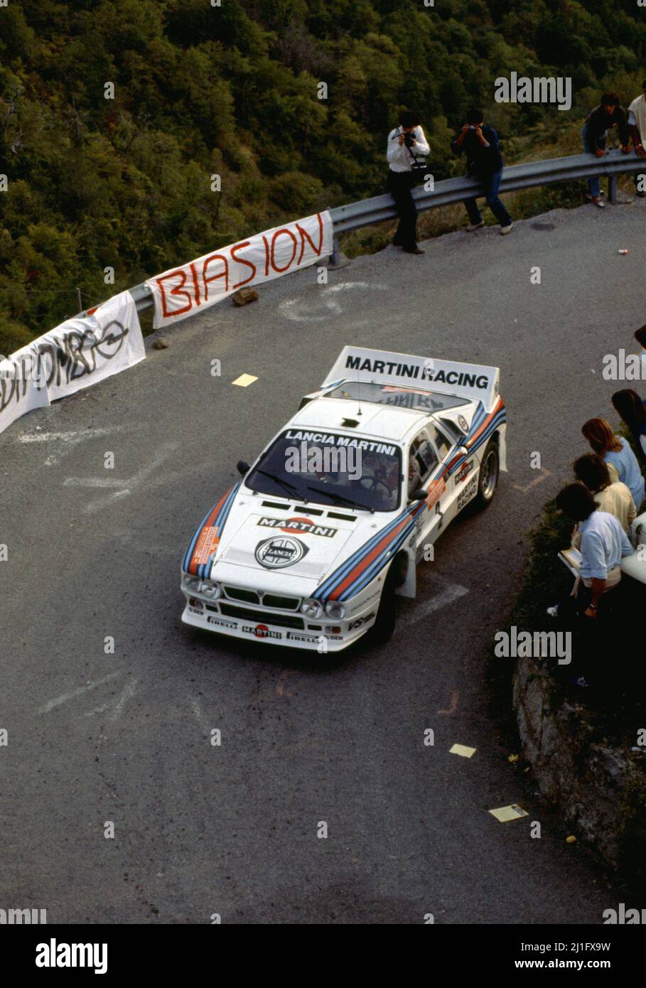 Markku Alen (fin) Ilkka Kivimaki (fin) Lancia Rally 037 GRB Martini Racing Banque D'Images