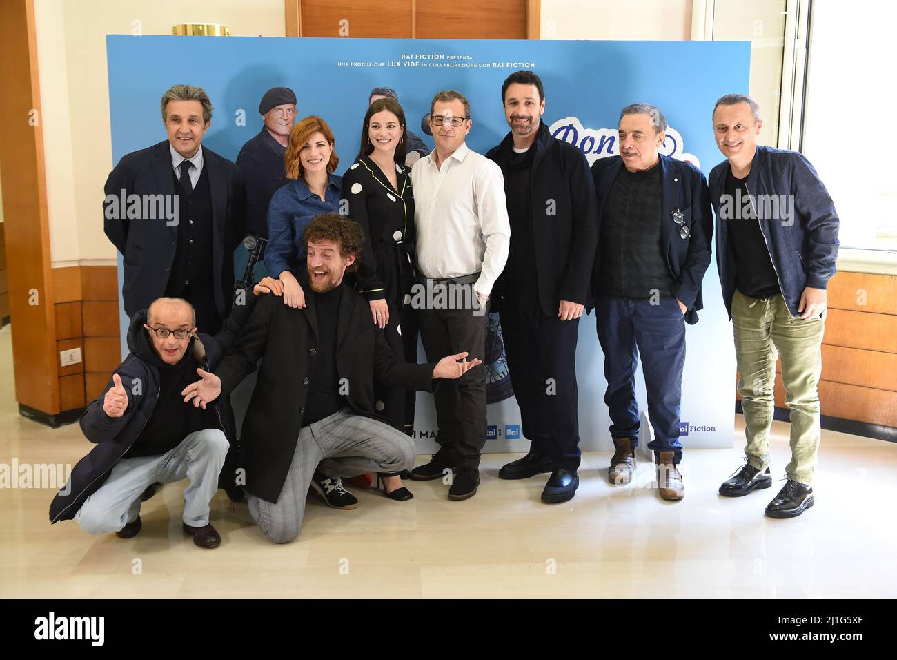 Rome, Italie. 25th mars 2022. Le casting de la série télévisée Don Matteo 13 photocall à Rome, Italie, le 25th mars 2022. (Credit : Alamy News/Massimo Insabato) Credit: massimo Insabato/Alamy Live News Banque D'Images