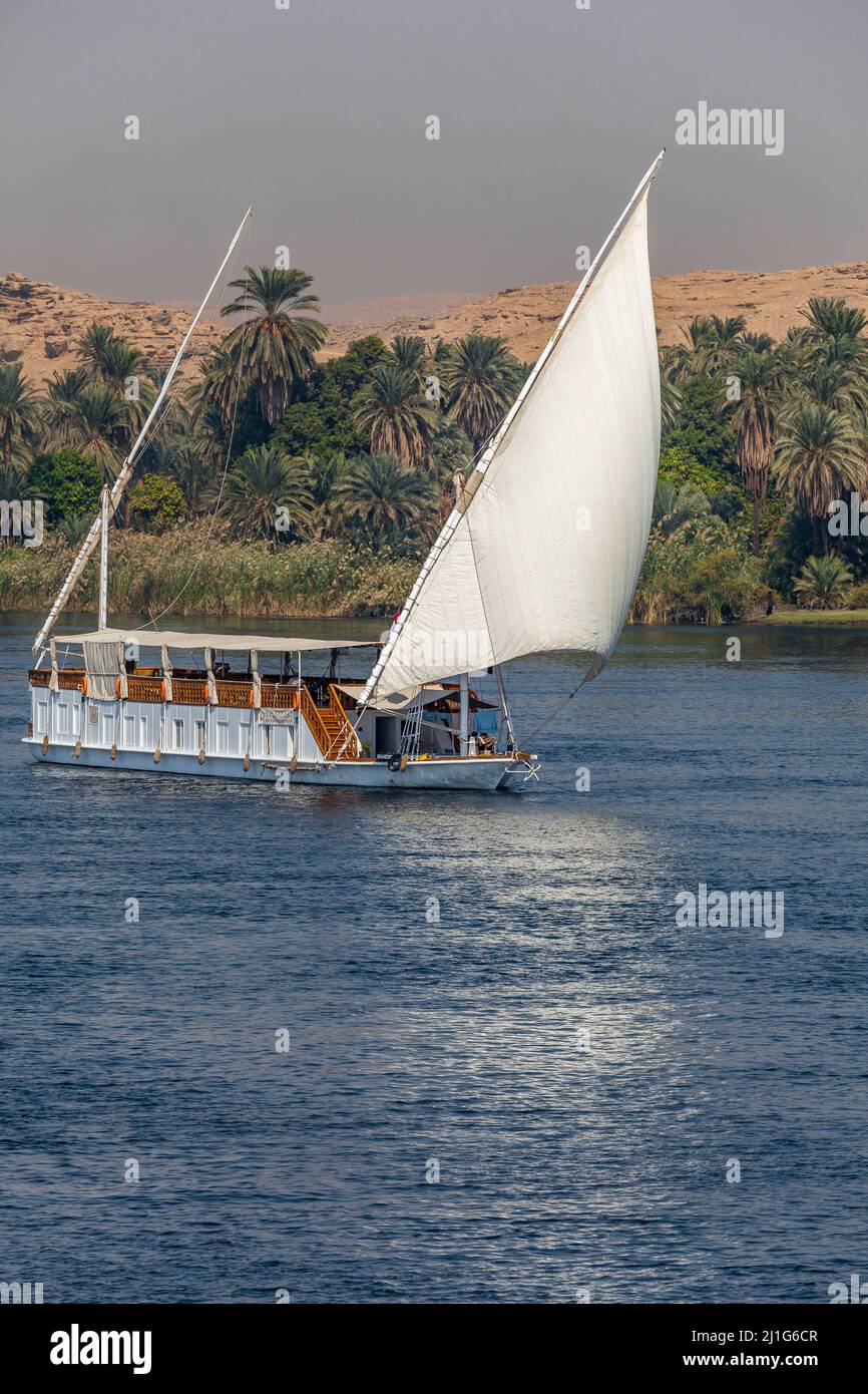 Bateau à voile traditionnel sur le Nil Banque D'Images