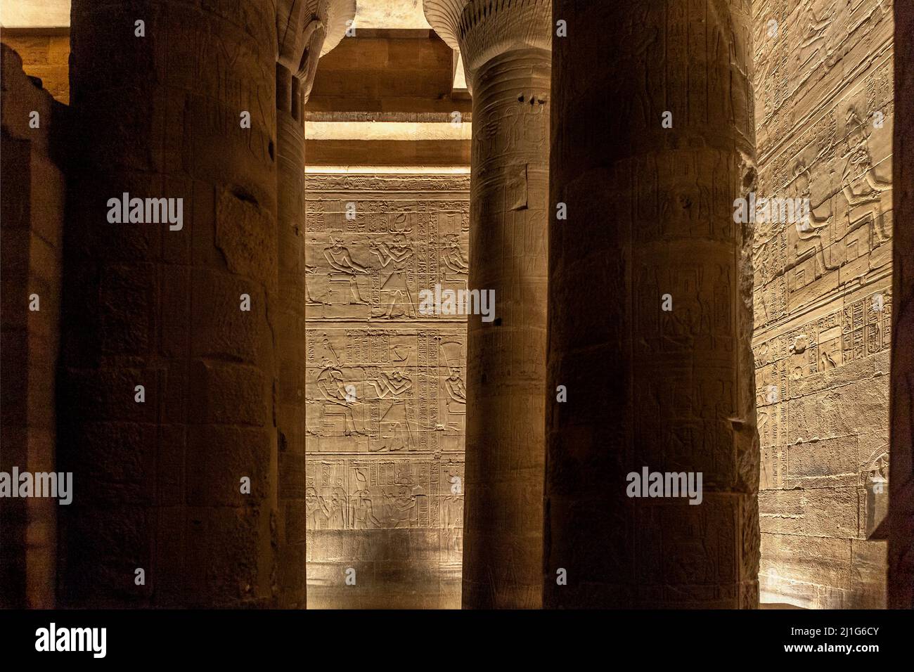 Le vestibule du Temple intérieur d'Isis à Philae Banque D'Images