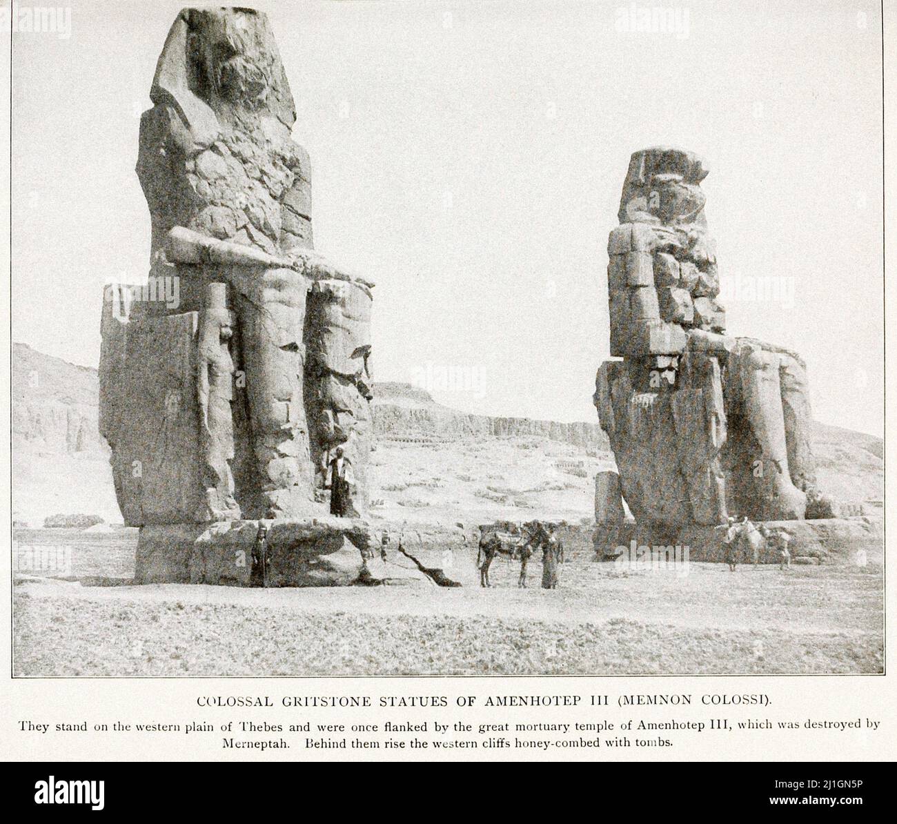 Égypte ancienne. Le Nouveau Royaume (1549–1069 av. J.-C.). 1912 statues colossales en gritsone d'Amenhotep III (Memnon colossi). Banque D'Images