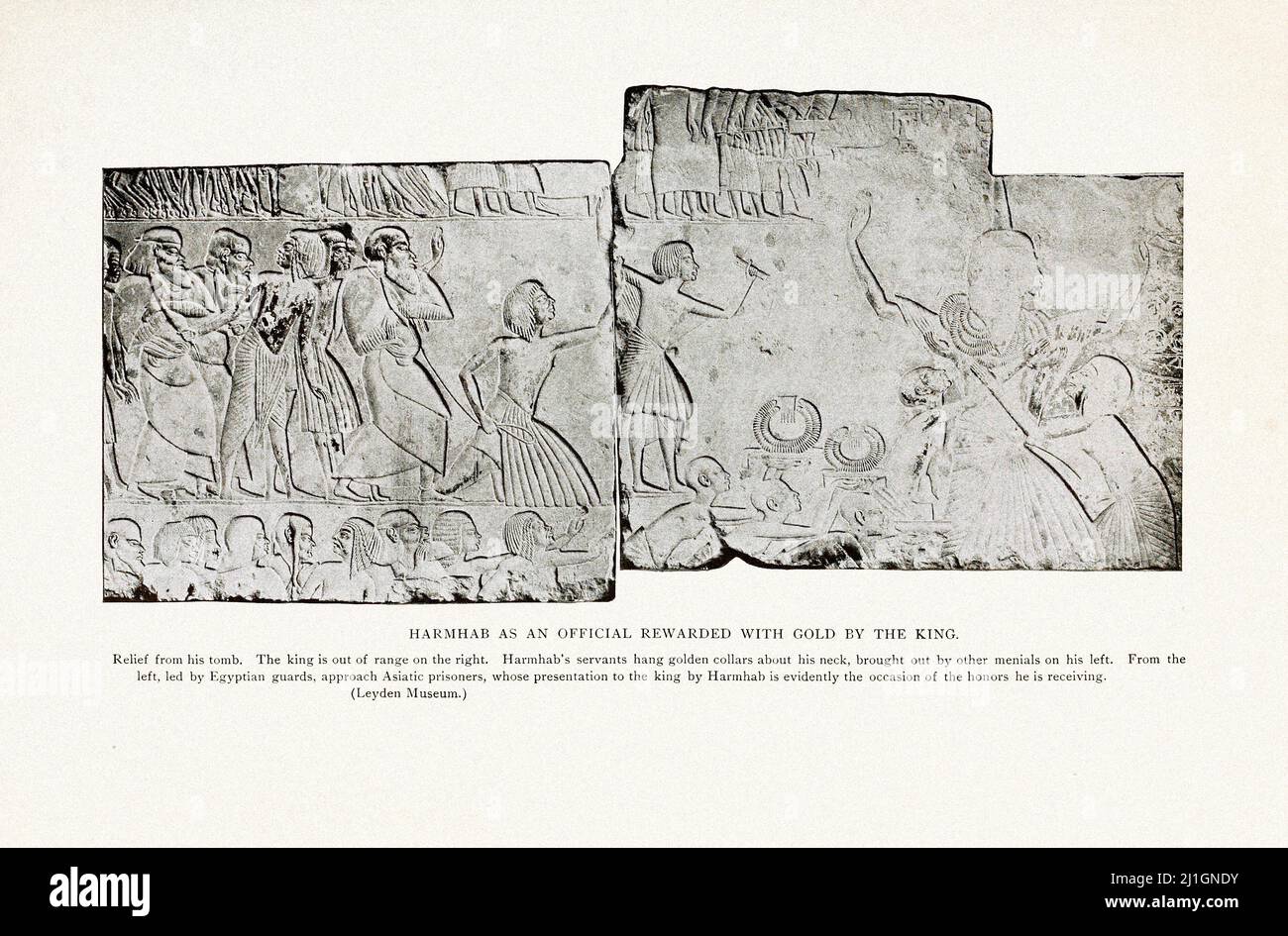 Égypte ancienne. Le Nouveau Royaume (1549–1069 av. J.-C.). Illustration de 1912 Harmhab comme un fonctionnaire récompensé avec froid par le roi Banque D'Images