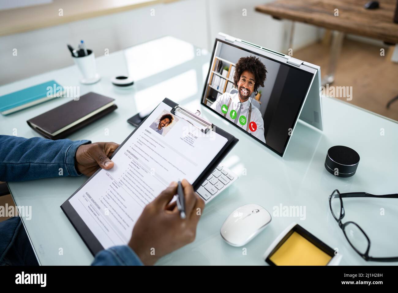 Webcast sur les entretiens d'embauche virtuels à l'aide de la vidéoconférence en ligne Banque D'Images