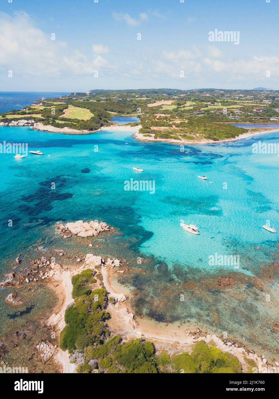 Corse du Sud, mer turquoise et paysage vert d'en haut. France Banque D'Images
