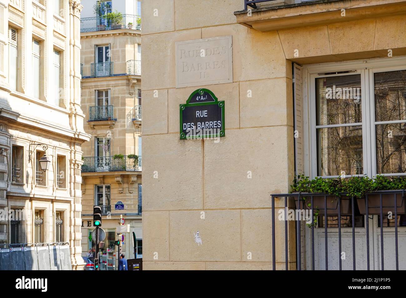 Intersection des bâtiments de la rue des Barres dans le 4th arrondissement de Paris, France. Banque D'Images