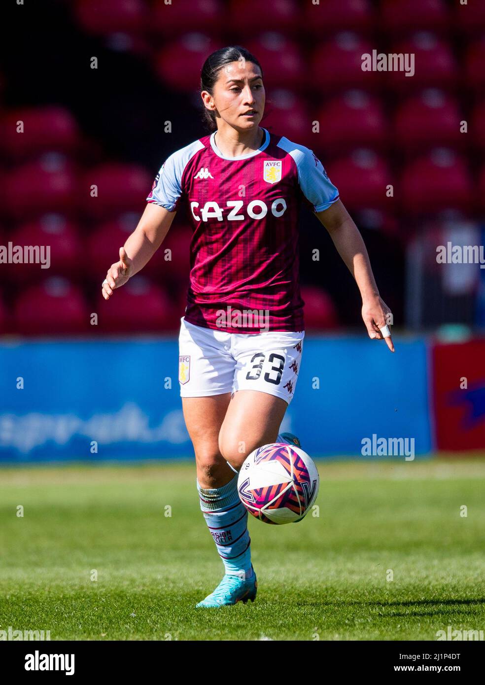 Mayumi Pacheco de Aston Villa lors du match de la Super League féminine de Barclays FA au stade Banks, Walsall. Date de la photo: Samedi 26 mars 2022. Banque D'Images