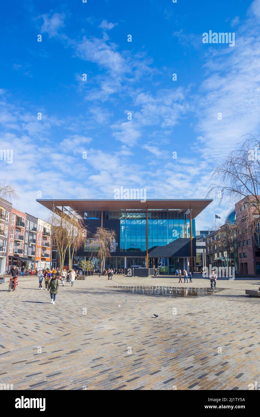 Bâtiment moderne du musée Fries sur la place Zaailand à Leeuwarden, pays-Bas Banque D'Images