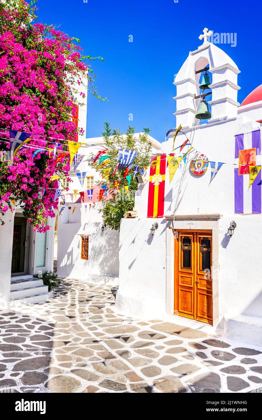 Mykonos, Grèce. Allée blanchie à la chaux dans la vieille ville de Little Venice, les îles grecques des Cyclades. Banque D'Images