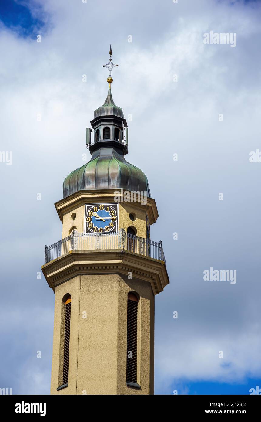 Le clocher de l'église Saint-Martin (Martinskirche) à Ebingen, Albstadt, Bade-Wurtemberg, Allemagne. Banque D'Images