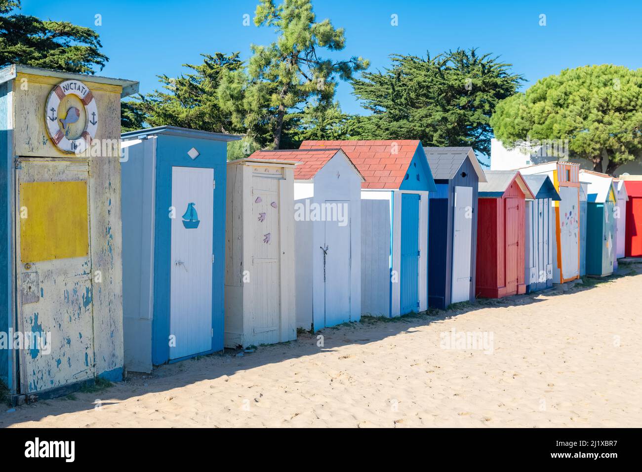 Cabines De Plage En Bois