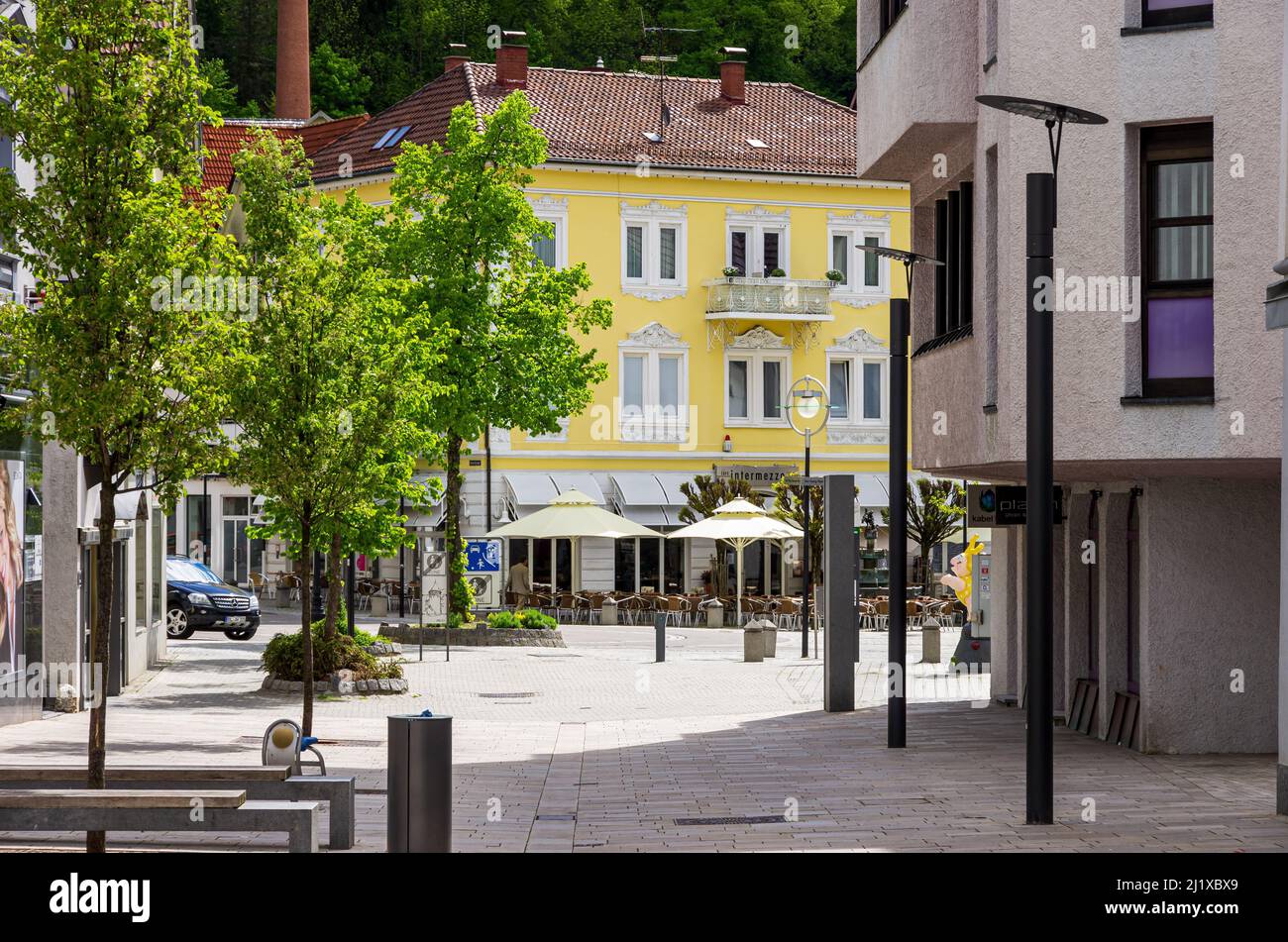 Ebingen, Albstadt, Bade-Wurtemberg, Allemagne : scène de rue largement inhabitée dans la Basse-ville (Untere Vorstadt), 20 mai 2013. Banque D'Images