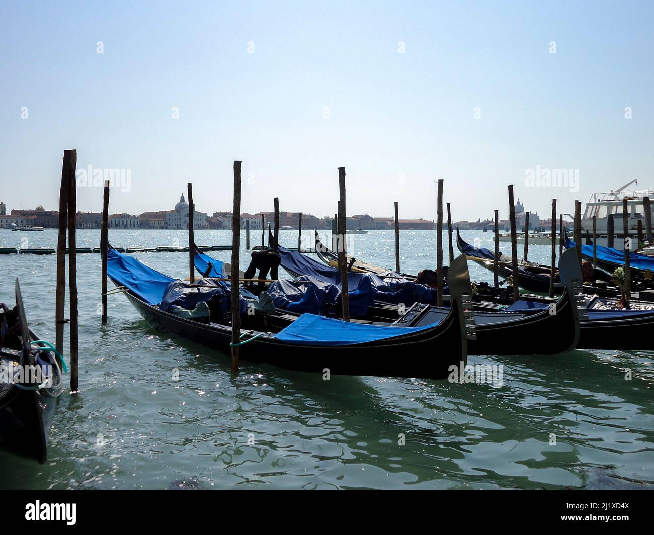 Gondoles traditionnelles à Venise, Italie Banque D'Images