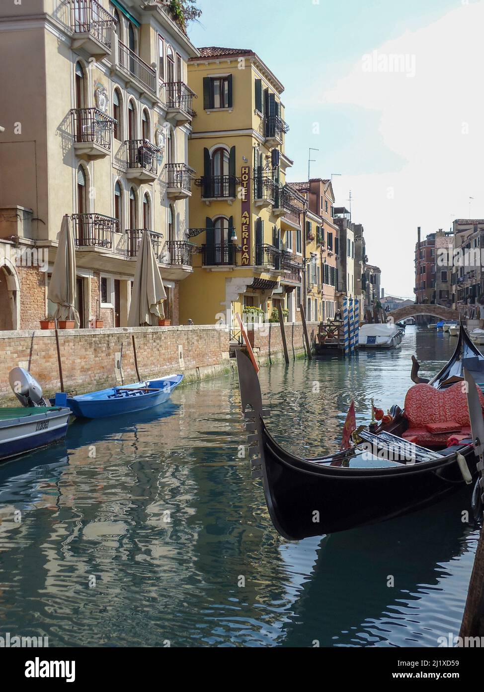 Gondoles traditionnelles à Venise, Italie Banque D'Images