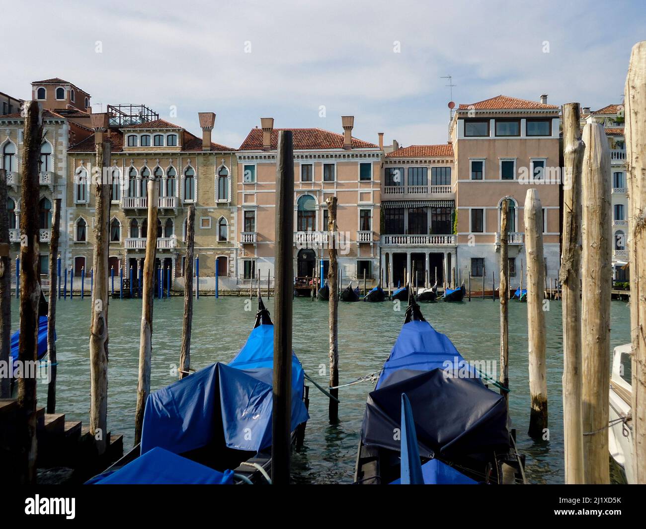 Gondoles traditionnelles à Venise, Italie Banque D'Images