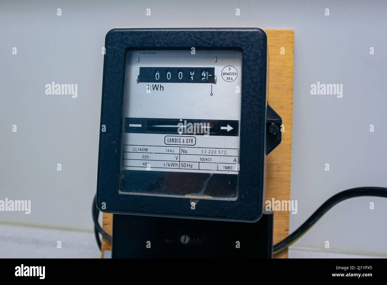 Compteur d'électricité analogique traditionnel des pays-Bas Banque D'Images