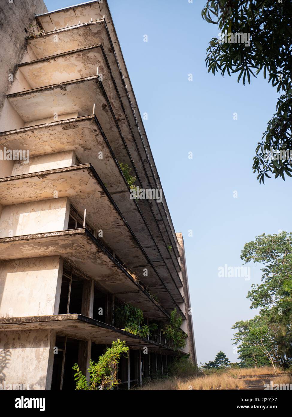 Un hôtel abandonné à Monrovia, au Libéria Banque D'Images