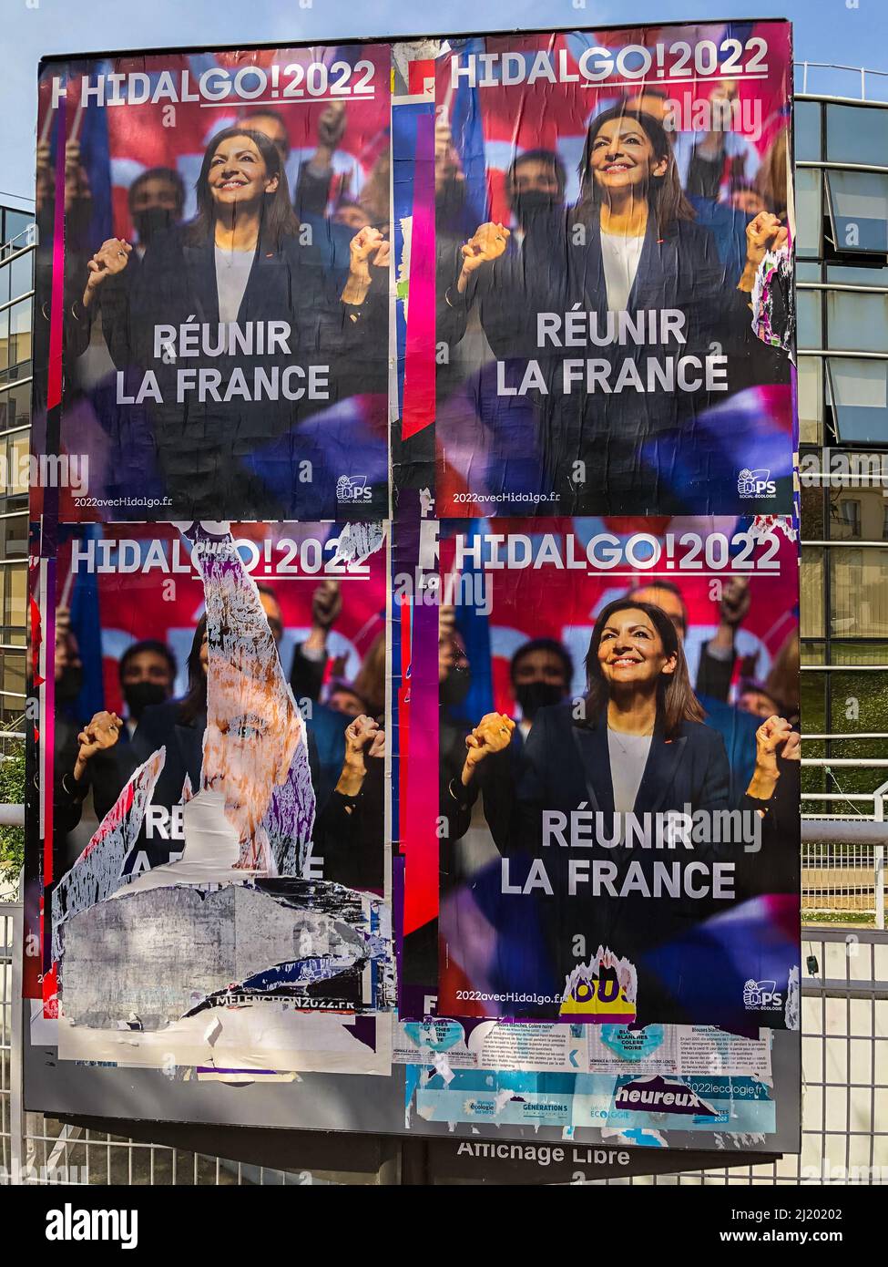 Saint Maurice, France, banlieue parisienne, Panneaux d'affiches électorales françaises, sur mur, rue, Hidalgo, candidate féminine, Parti socialiste, élections en france Banque D'Images