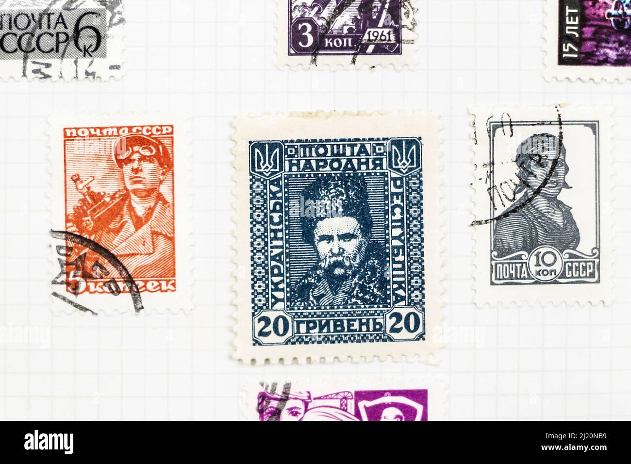 Russie timbres d'époque CCCP dans une collection d'albums de timbres Banque D'Images