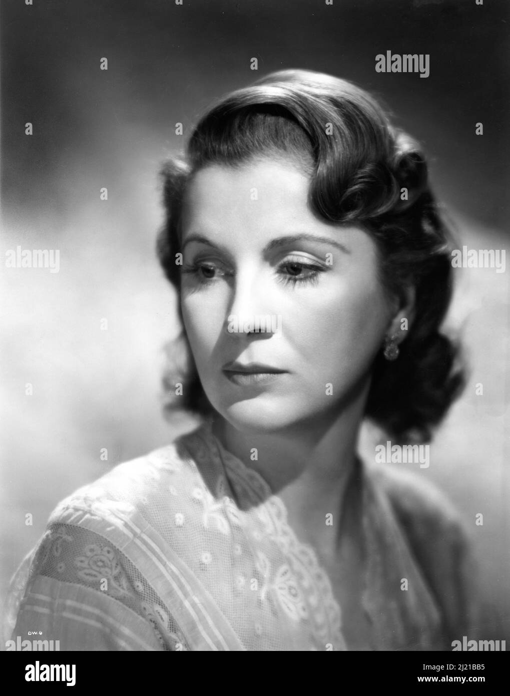L'actrice britannique DIANA WYNYARD 1947 Portrait de TED REED Banque D'Images