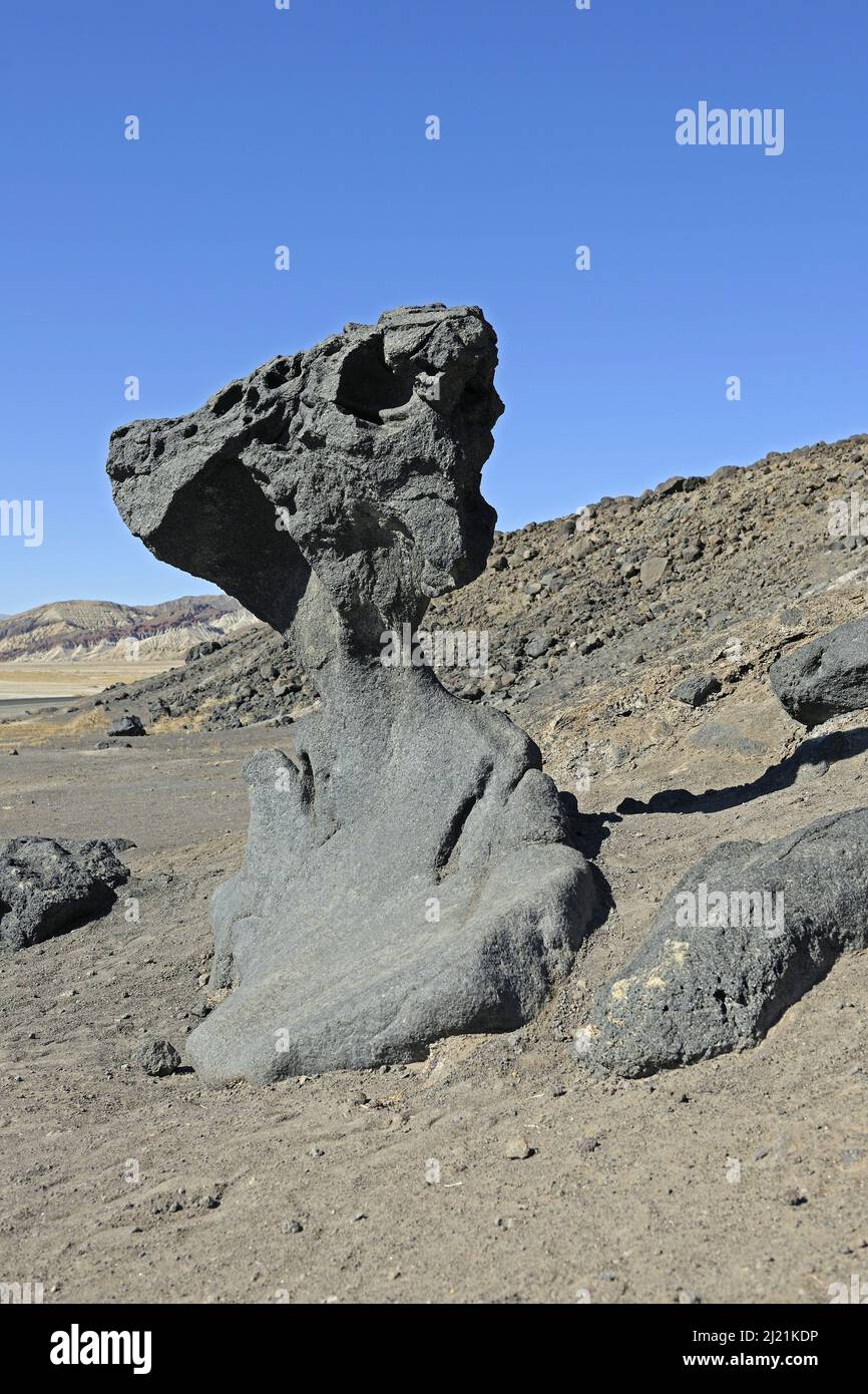 Champignon Rock, Devils Throne, États-Unis, Californie, Parc national de la Vallée de la mort Banque D'Images