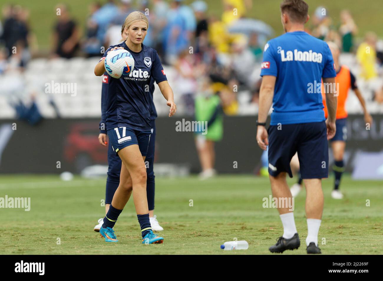 Maja Markovski de Melbourne la victoire s'échauffe avant le début du match le 27 mars 2022 au stade Netstrata Jubilee à Sydney, en Australie Banque D'Images