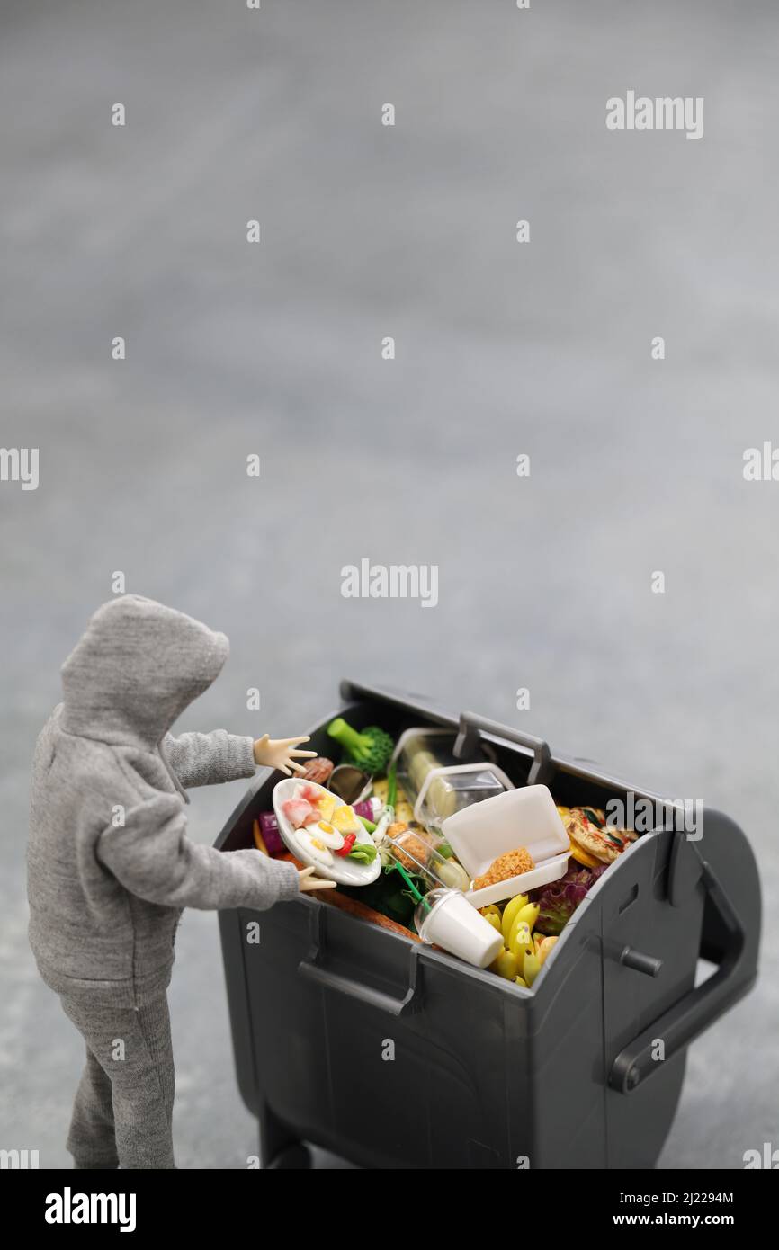 ne gaspillez pas de nourriture, l'image de concept de la journée mondiale de la nourriture faite en miniature. Banque D'Images