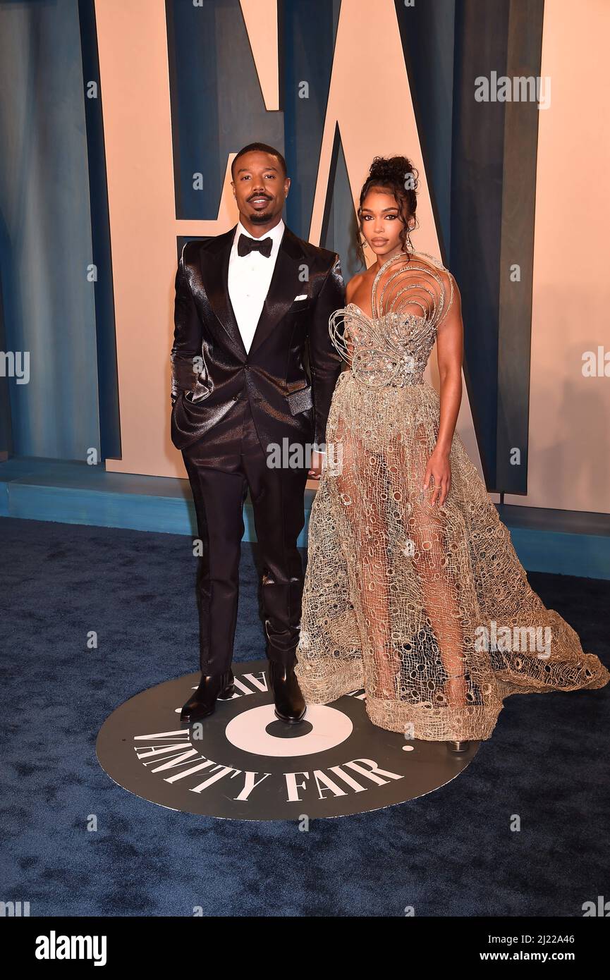 LOS ANGELES, CALIFORNIE - 27 mars : Michael B. Jordan et Lori Harvey arrivées pour la Vanity Fair Oscar Party organisée par Radhika Jones au Wallis Banque D'Images