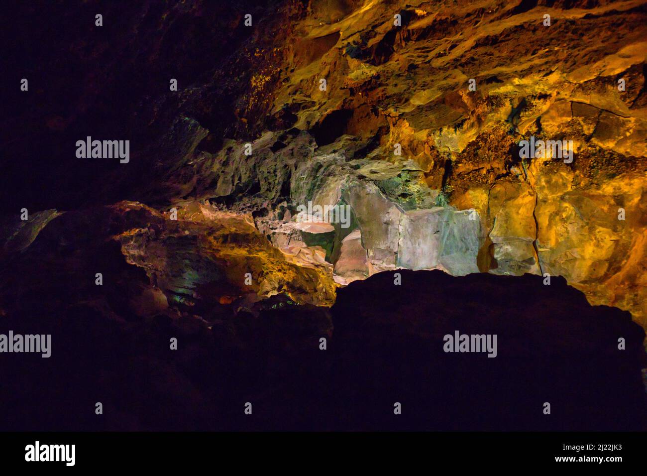 Cueva de los Verdes à Lanzarote n'est qu'un des systèmes de grottes sculptés de la lave qui coulait de la montagne Banque D'Images